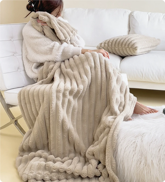 Solid colour thickened wide striped blanket